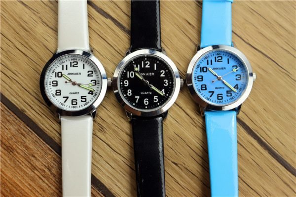 Nazeyt-children-lovely-7-colors-dial-leather-watch-little-boys-and-girls-luminous-hands-gift-clock-1.jpg