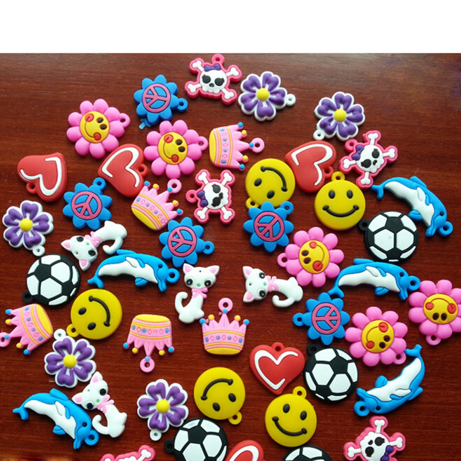 30pcs-DIY-Cartoon-Colorful-Animal-Flower-Beads-Pendants-Colorful-Loom-Rubber-Band-Bracelet-Jewelry-Making-Beads-2.jpg