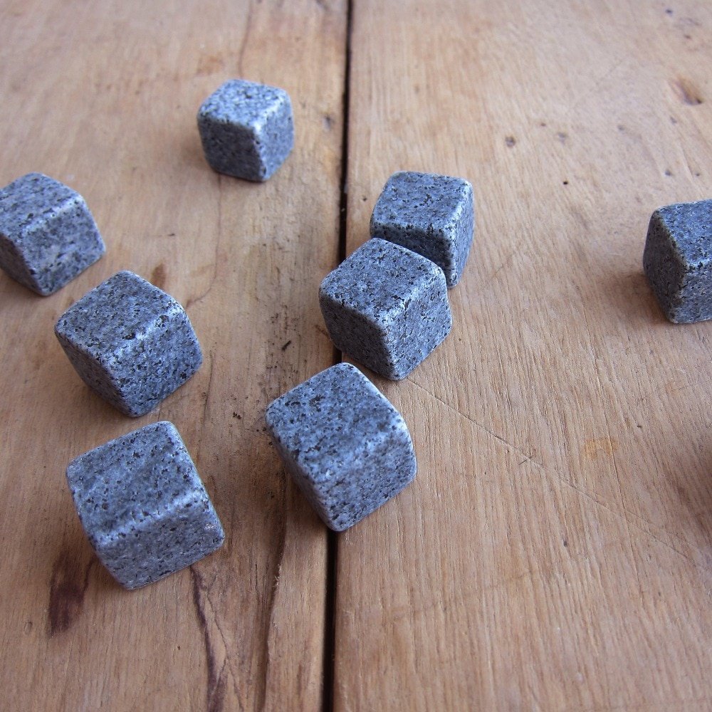 Drixon-100-Natural-Whiskey-Stones-Sipping-Ice-Cube-Whisky-Stone-Whisky-Rock-Cooler-Wedding-Gift-Favor-3.jpg