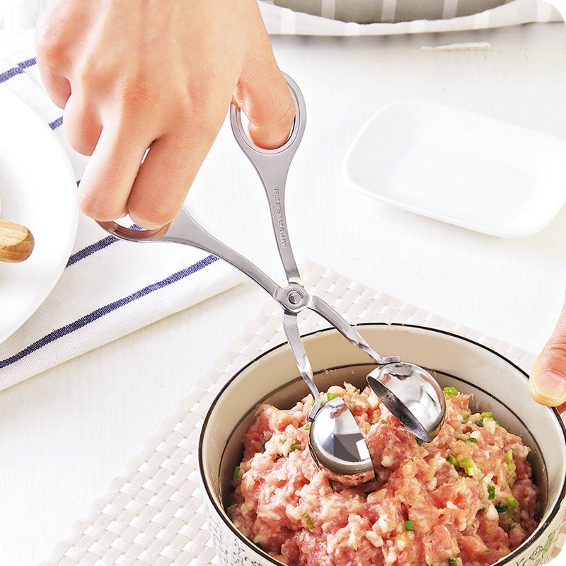 Fantastic Kitchen Meatball Maker Stainless Steel Meat & Poultry Tools DIY Fish Meat Ball Maker Meatball Mold Tools - Image 2